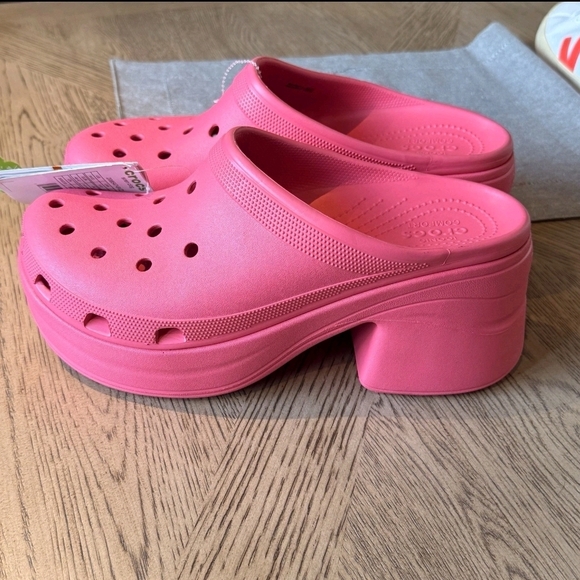 Crocs Siren Clog Heeled Platform Womens Size M12 Hyper Pink Barbie New - Picture 1 of 8